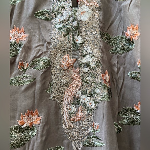 Sana Safinaz Embroidered Suit - Picture 3 of 8